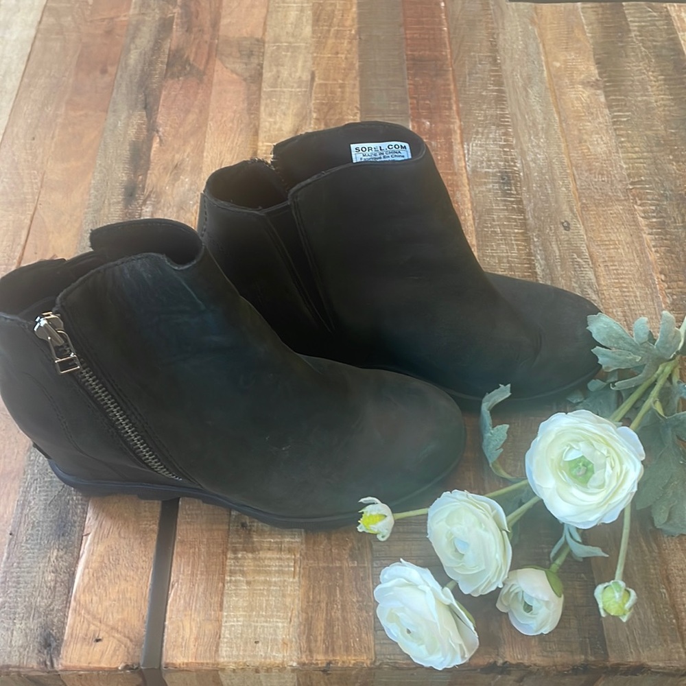 Sorel Joan of Ark wedge ankle boots